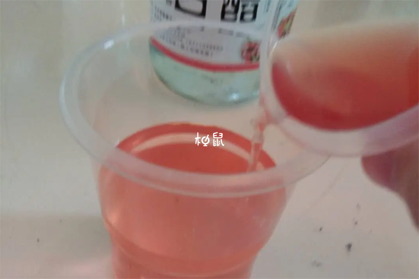 白醋加尿变红并非是怀孕