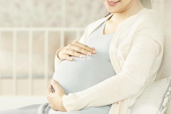 女性年龄大容易怀女孩