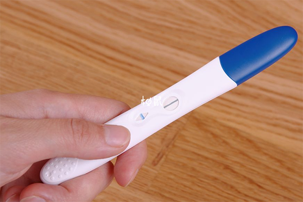 怀孕时间过短会导致验孕棒一条杠