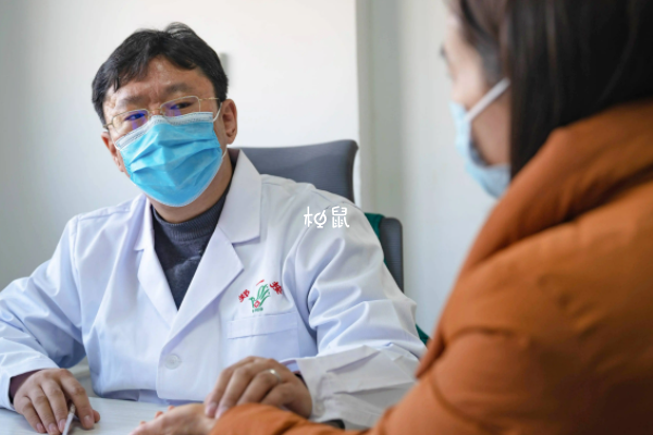 不忙的时候可以对医生说我相信你