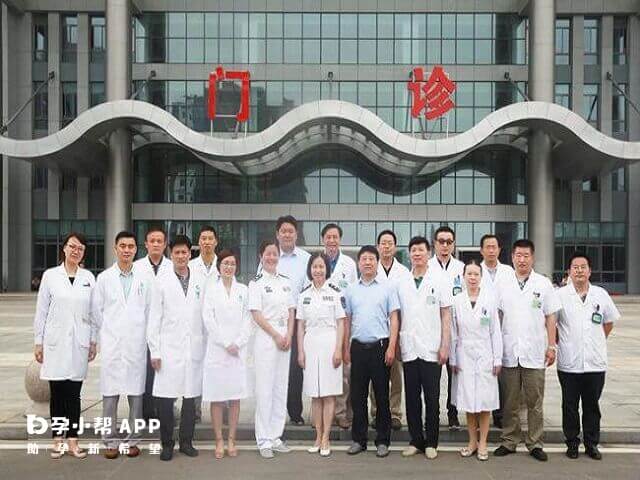 海军军医大学长海医院医生